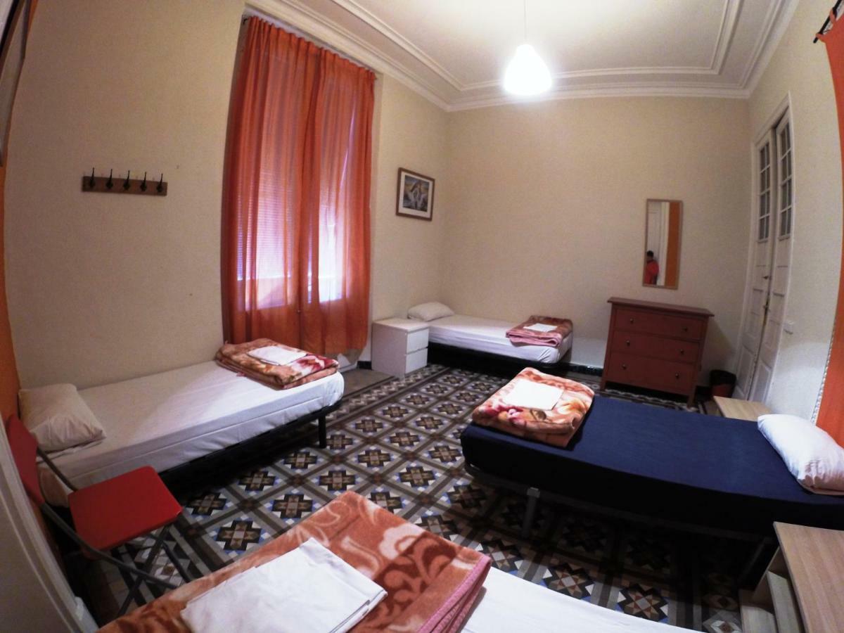Sleeping Inn Barcelona Exterior photo